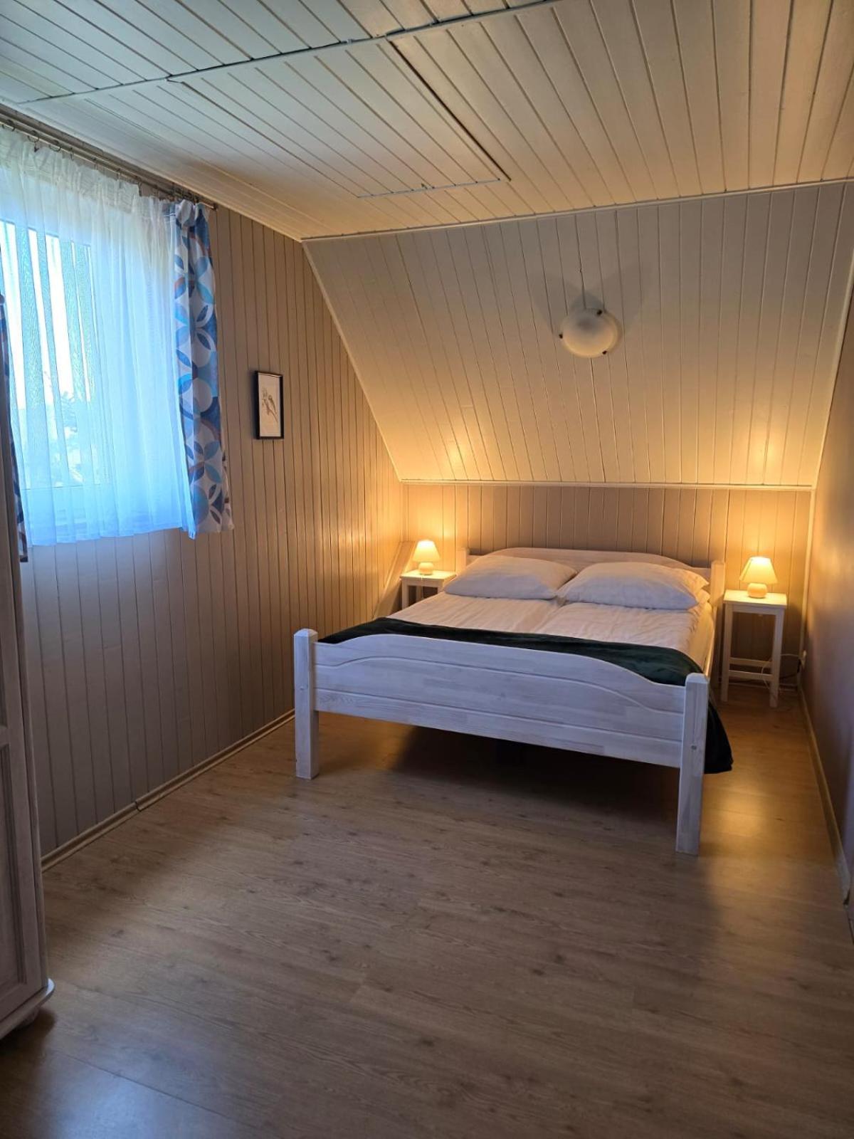 Domek Na Hrobaczej - Jacuzzi&Sauna Międzybrodzie Bialskie エクステリア 写真
